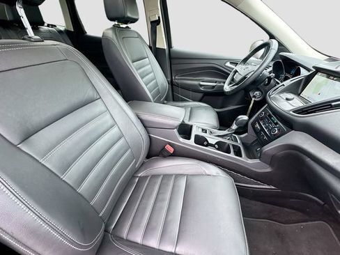 Used 2017 Ford Escape SE w/ SE Leather Comfort Package AWD/4WD image 25