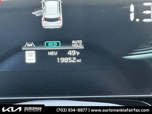 Used 2024 Kia Niro EX w/ EX Cold Weather Package image 17