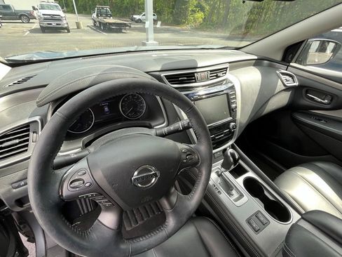 Used 2021 Nissan Murano SV w/ SV Special Edition Package AWD/4WD image 9