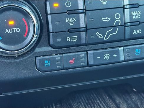 Used 2021 Ford F250 Lariat w/ Lariat Ultimate Package AWD/4WD image 20