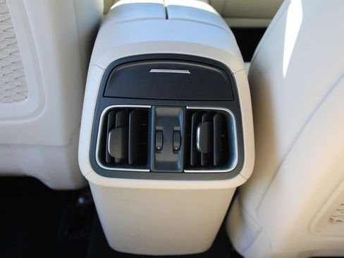 Used 2017 Maserati Levante S image 40