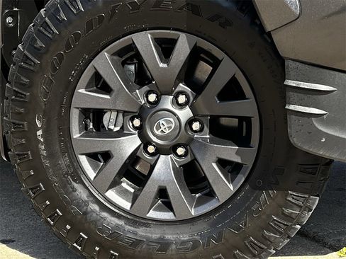 Used 2023 Toyota Tacoma SR5 image 28