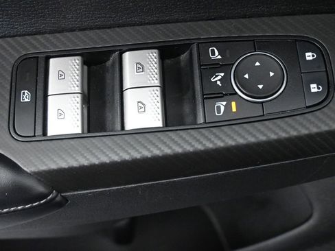 Used 2024 Mitsubishi Outlander SE image 26