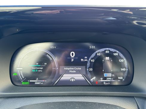 Certified 2024 Toyota Crown XLE image 15