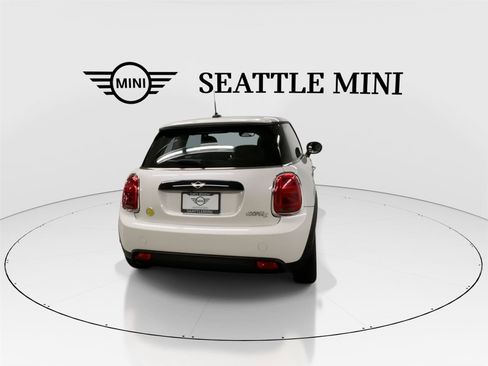 Used 2024 MINI Cooper SE FWD image 10