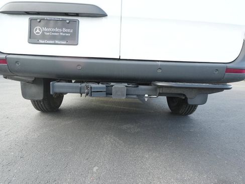 Used 2024 Mercedes-Benz Sprinter 144 Cargo image 11