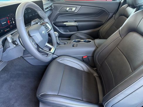 Certified 2025 Ford Mustang GT Premium RWD image 5