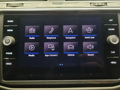 Used 2021 Volkswagen Tiguan SE FWD image 25