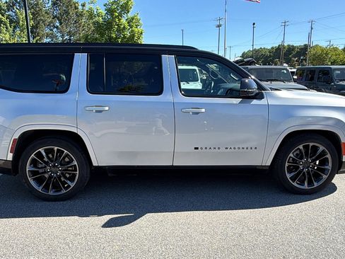 Certified 2025 Jeep Grand Wagoneer Series III w/ Quick Order Packagew 28T AWD/4WD image 7