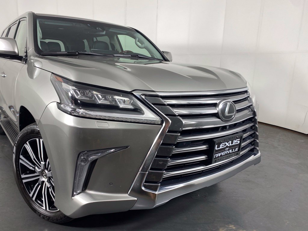 Used 2021 Lexus LX 570 4WD w/ Luxury Package image 4