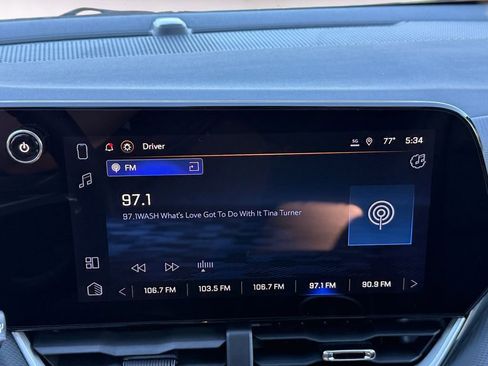 New 2026 Chevrolet Equinox LT w/ Convenience Package II FWD image 14