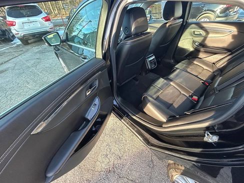 Used 2019 Chevrolet Impala Premier w/ Premier Confidence Package image 7