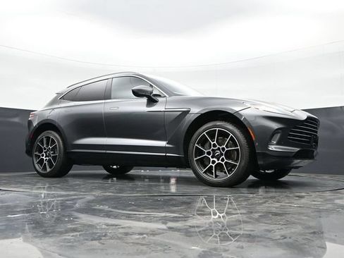 Used 2021 Aston Martin DBX AWD/4WD image 36