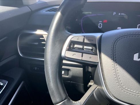 Used 2025 Kia Telluride S AWD/4WD image 24