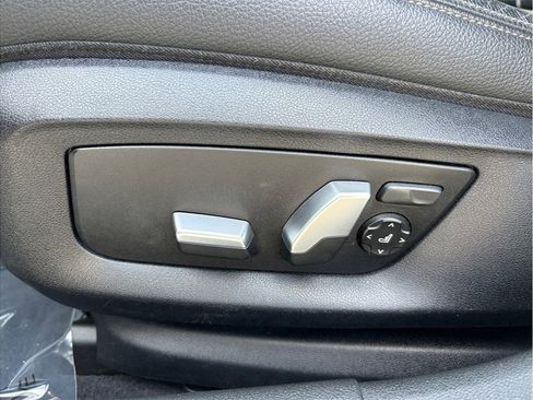 Used 2018 BMW 540i RWD image 19