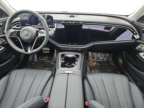 New 2026 Mercedes-Benz E 450 4MATIC All-Terrain Wagon image 9