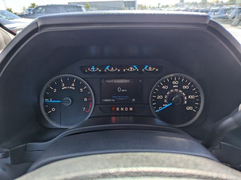 Used 2019 Ford F150 XLT w/ Equipment Group 302A Luxury AWD/4WD image 18