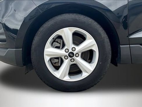 Used 2024 Ford Edge SE AWD/4WD image 30