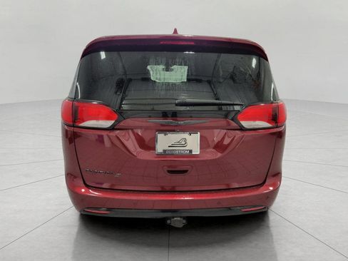 Used 2018 Chrysler Pacifica Touring-L Plus FWD image 29