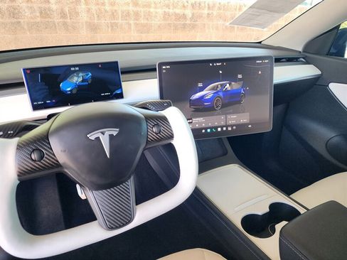 Used 2022 Tesla Model Y Performance AWD/4WD image 50