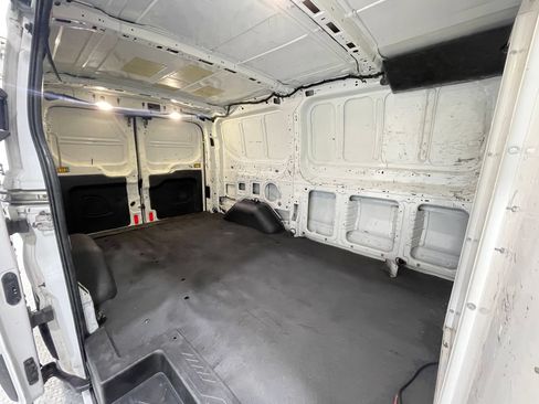 Used 2016 Ford Transit 150 130 Low Roof RWD image 29