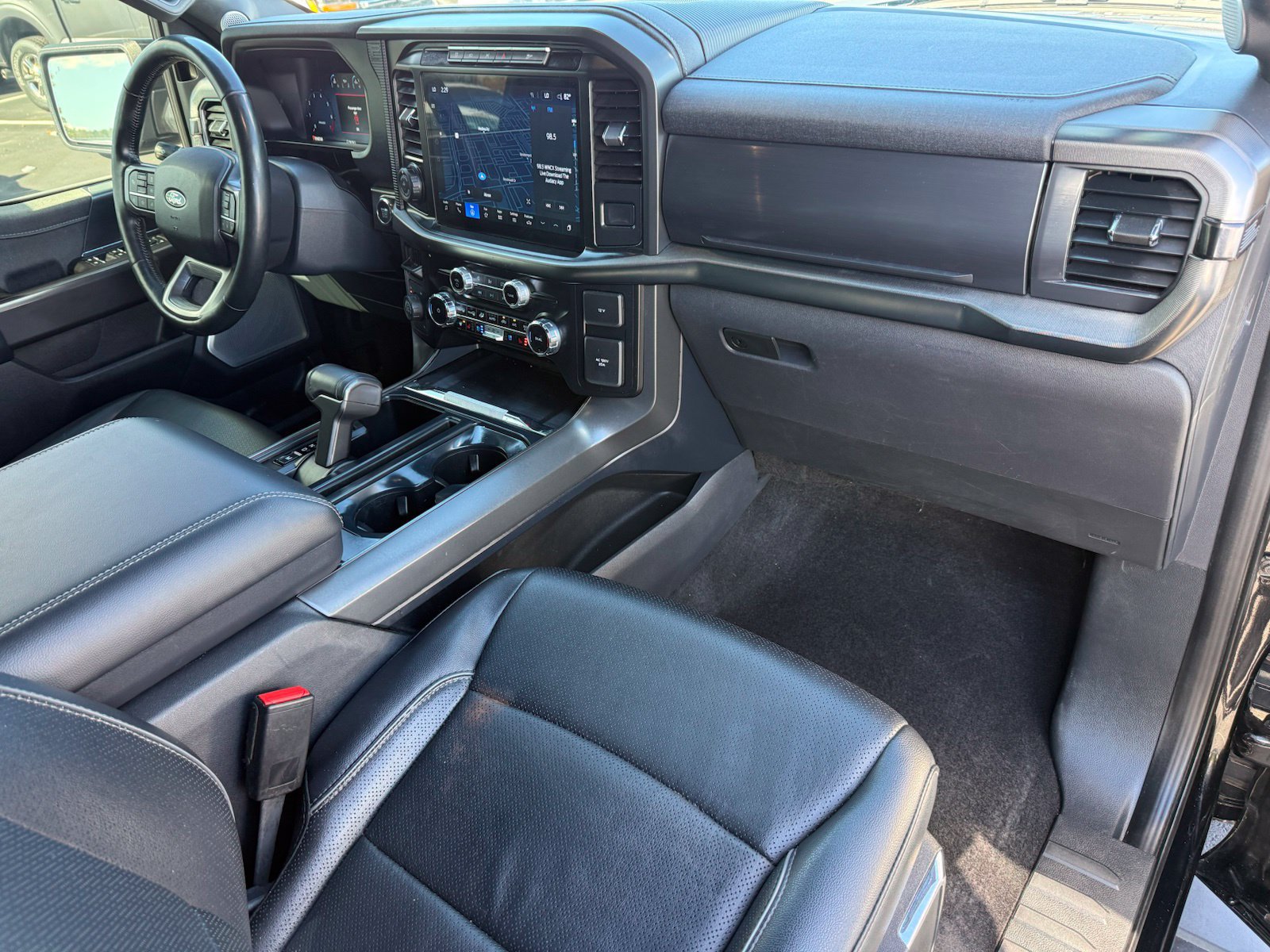 Used 2024 Ford F150 Lariat w/ Equipment Group 502A High AWD/4WD image 19