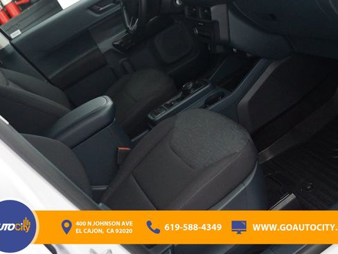 Used 2025 Ford Maverick XL FWD image 8