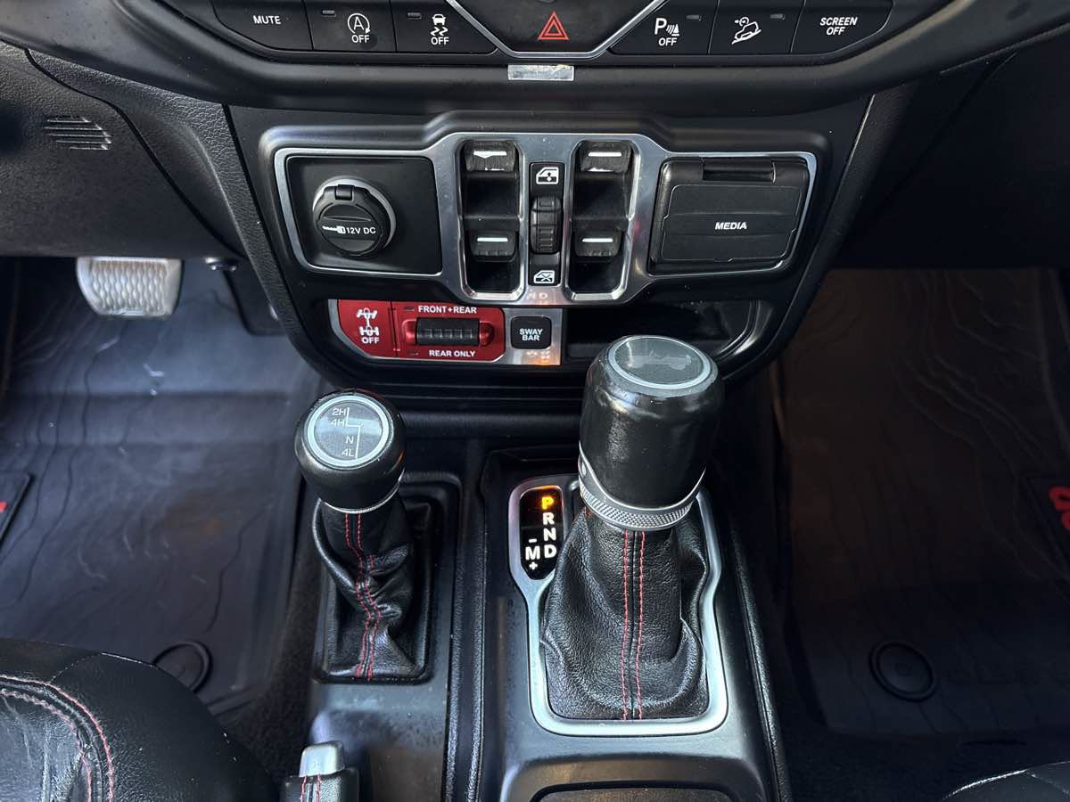 Used 2020 Jeep Wrangler Unlimited Rubicon AWD/4WD image 24