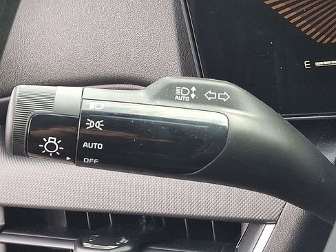 Used 2025 Kia K4 LX image 26