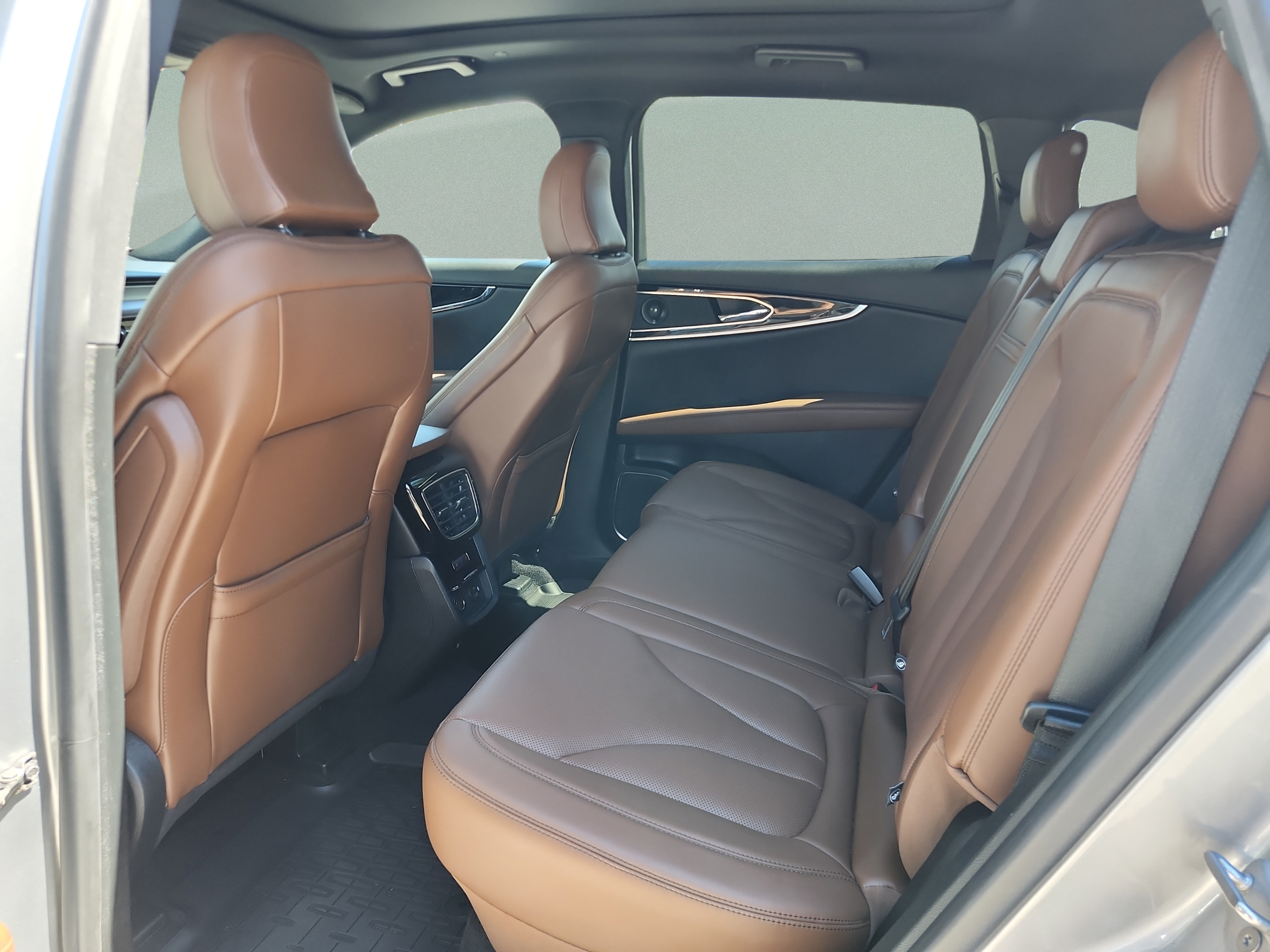 Used 2022 Lincoln Nautilus Reserve w/ Luxury Package FWD image 17