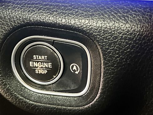 Used 2020 Mercedes-Benz GLE 350 4MATIC image 23