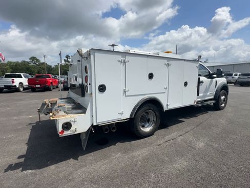 Used 2019 Ford F550 4x4 Regular Cab Super Duty image 7