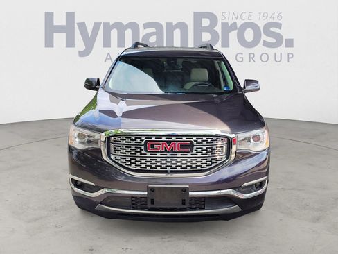 Used 2017 GMC Acadia Denali w/ Technology Package AWD/4WD image 8