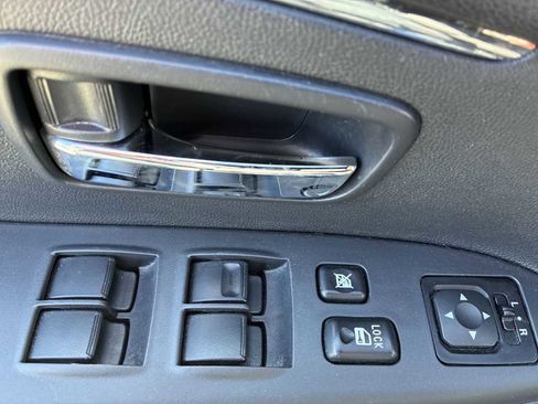 Used 2025 Mitsubishi Outlander Sport LE AWD/4WD image 16