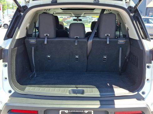 Certified 2023 Nissan Pathfinder SV w/ SV Premium Package AWD/4WD image 29