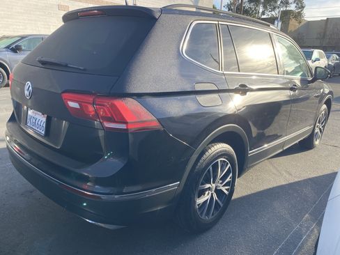 Used 2020 Volkswagen Tiguan SEL image 4