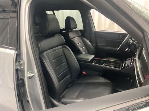 Used 2025 Hyundai Santa Fe Calligraphy image 11