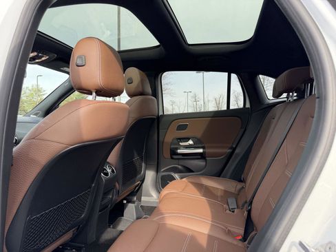 Used 2021 Mercedes-Benz GLA 250 4MATIC image 24