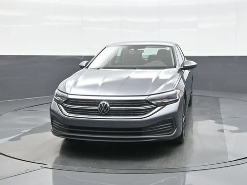 Used 2023 Volkswagen Jetta S FWD image 2