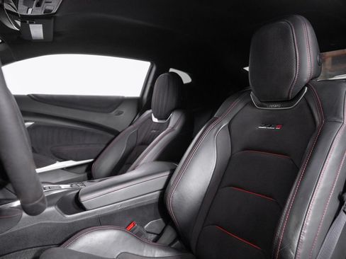 Used 2018 Chevrolet Camaro ZL1 RWD image 3
