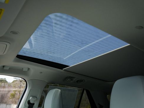 New 2026 Ford Explorer Platinum w/ LUX Leather Package image 27