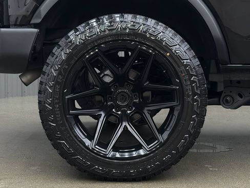 Used 2024 Ford Bronco Wildtrak AWD/4WD image 11