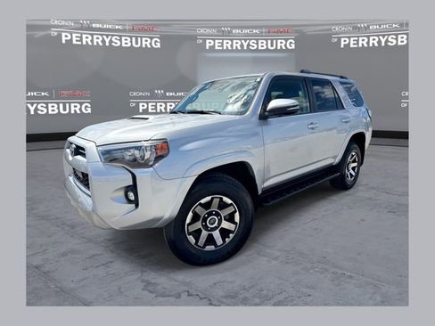 Used 2024 Toyota 4Runner TRD Off-Road Premium w/ Moonroof Package AWD/4WD image 1