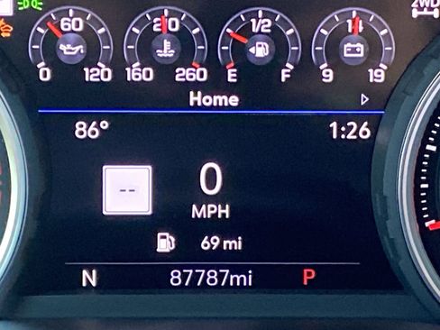 Used 2021 Chevrolet Tahoe High Country w/ Premium Package image 16