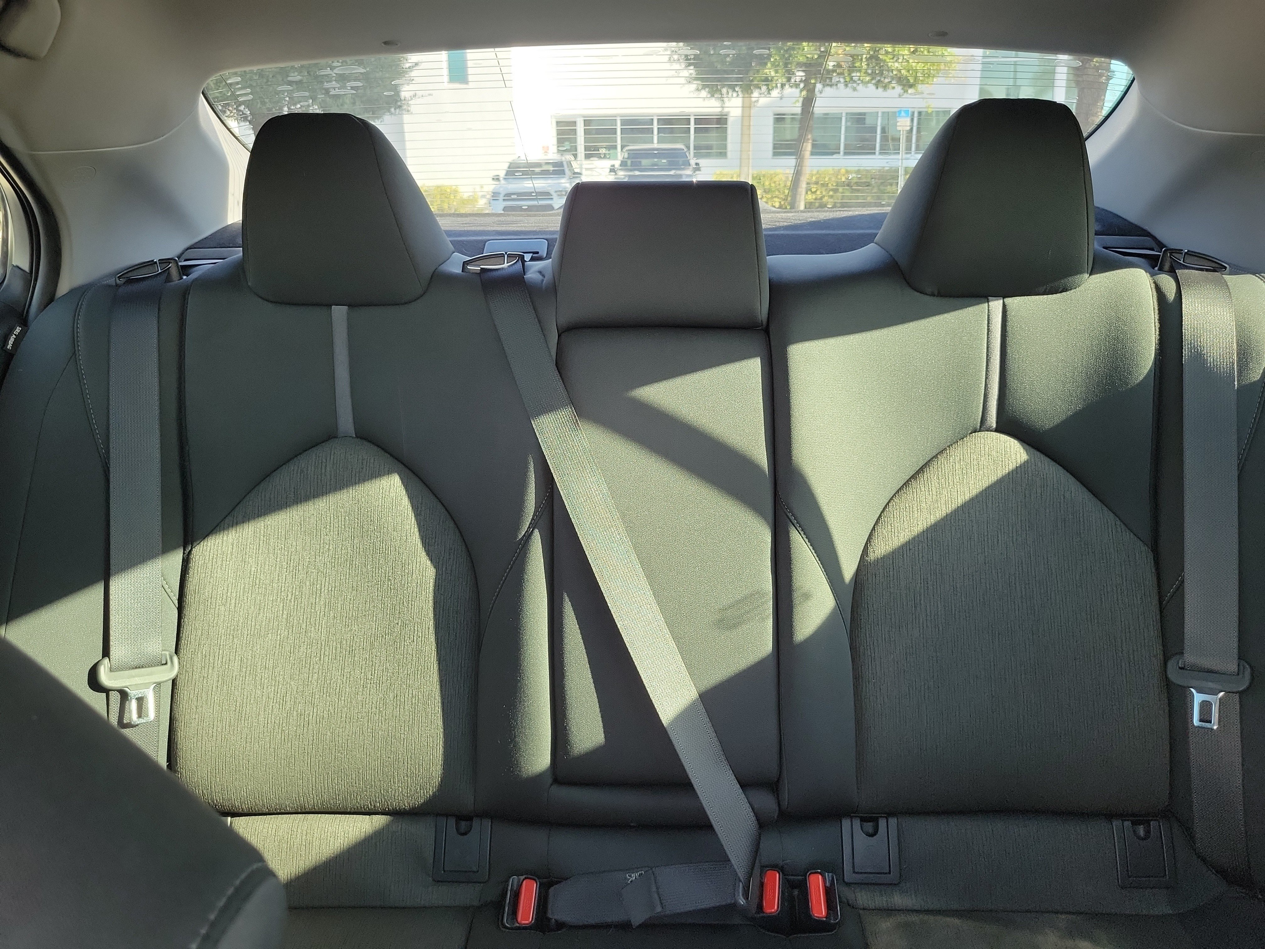 Used 2022 Toyota Camry LE FWD image 22