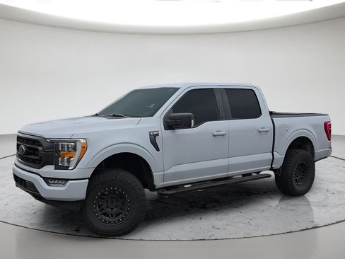 Used 2021 Ford F150 XLT w/ Equipment Group 302A High AWD/4WD image 12
