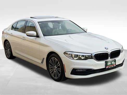 Used 2018 BMW 530i xDrive 530i xDrive image 3