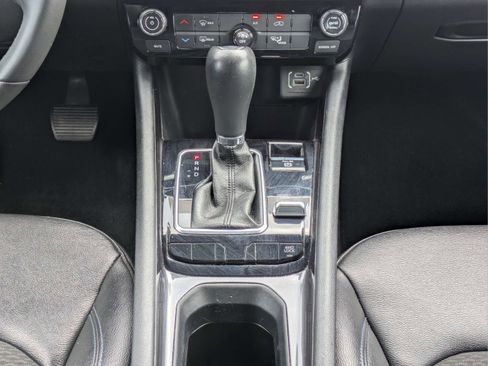 Used 2024 Jeep Compass Latitude AWD/4WD image 16
