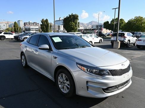 Used 2018 Kia Optima LX image 1