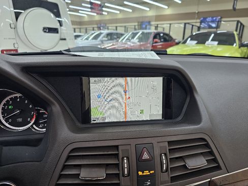 Used 2013 Mercedes-Benz E 350 Cabriolet w/ Premium 2 Pkg image 31